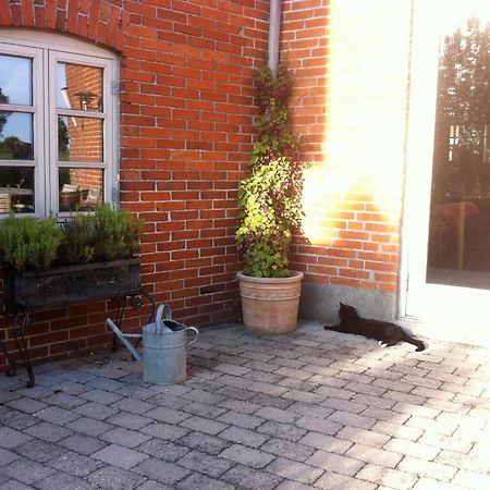 Lundsgaard Bed & Breakfast Fåborg Exterior foto